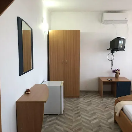 Popasul Pescarilor Deluxe Корбу